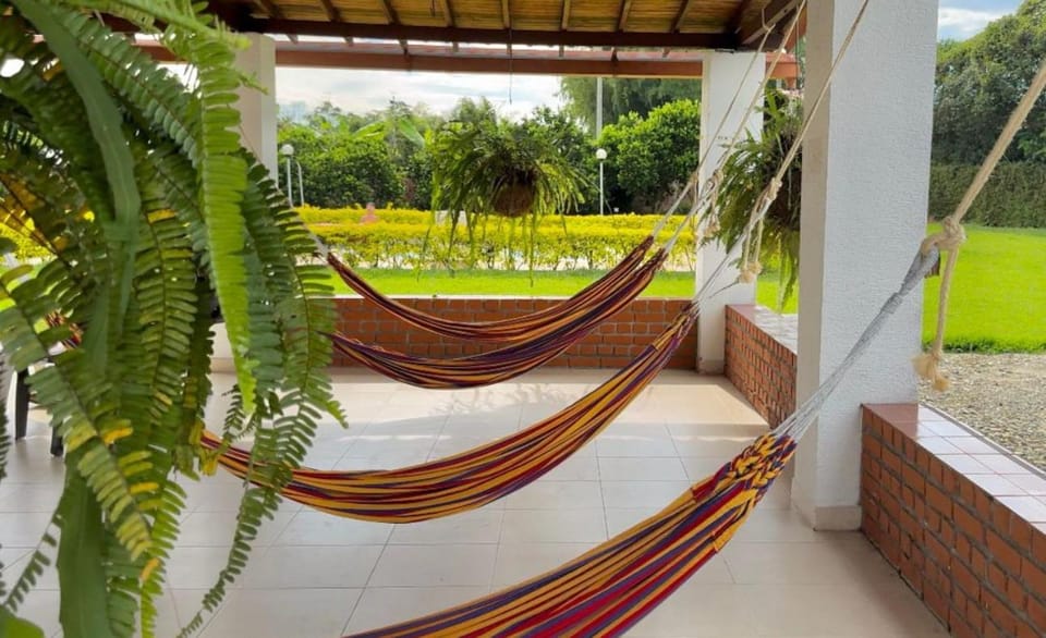 Finca descanso a 5 mts del parque del Café, Wifi, Piscina, Tv, Bbq 23Px House in Quindio, Colombia