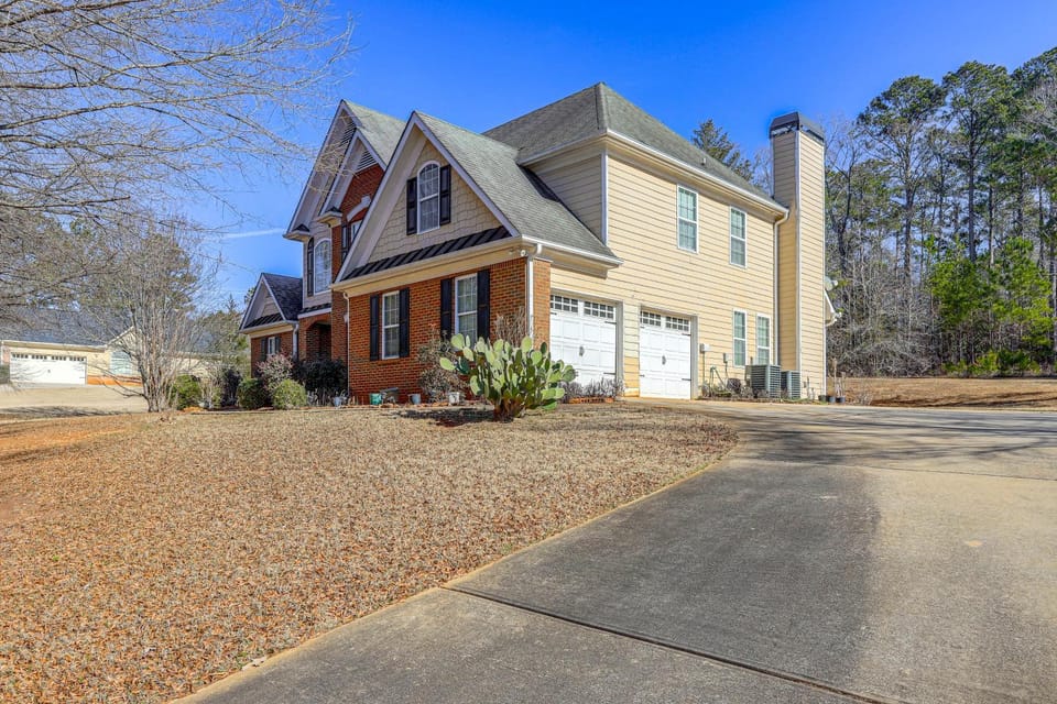 6 Mi to Southern Belle Farm: Home w/ Patio! House in Georgia