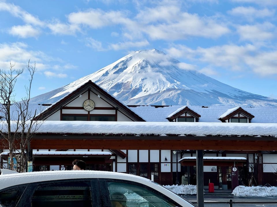 Nearby landmark, Winter