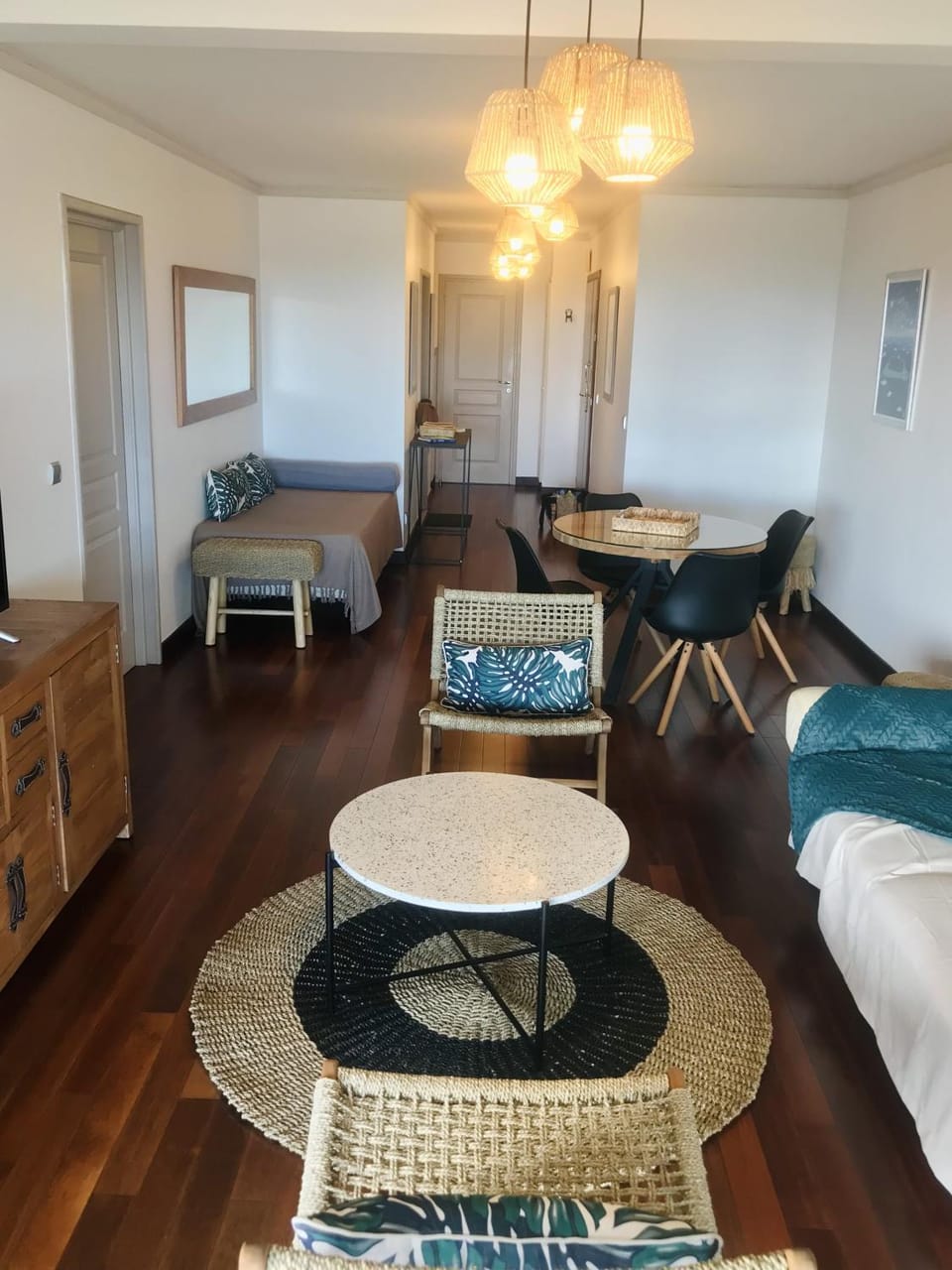 Tipanie- Great 1bedroom in PPT, AC w pool & open view Apartment in Pape'ete