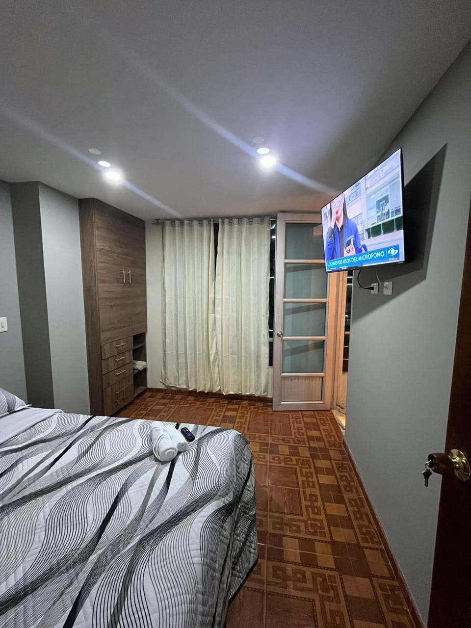 Photo of the whole room