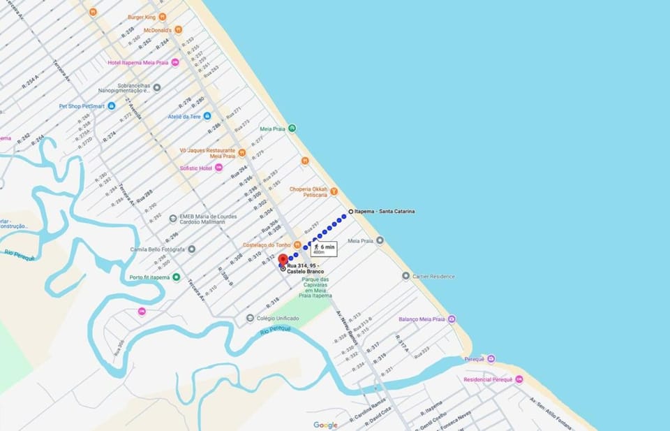 Apartamento 2 quartos 6 minutos à pé da praia Apartment in Porto Belo