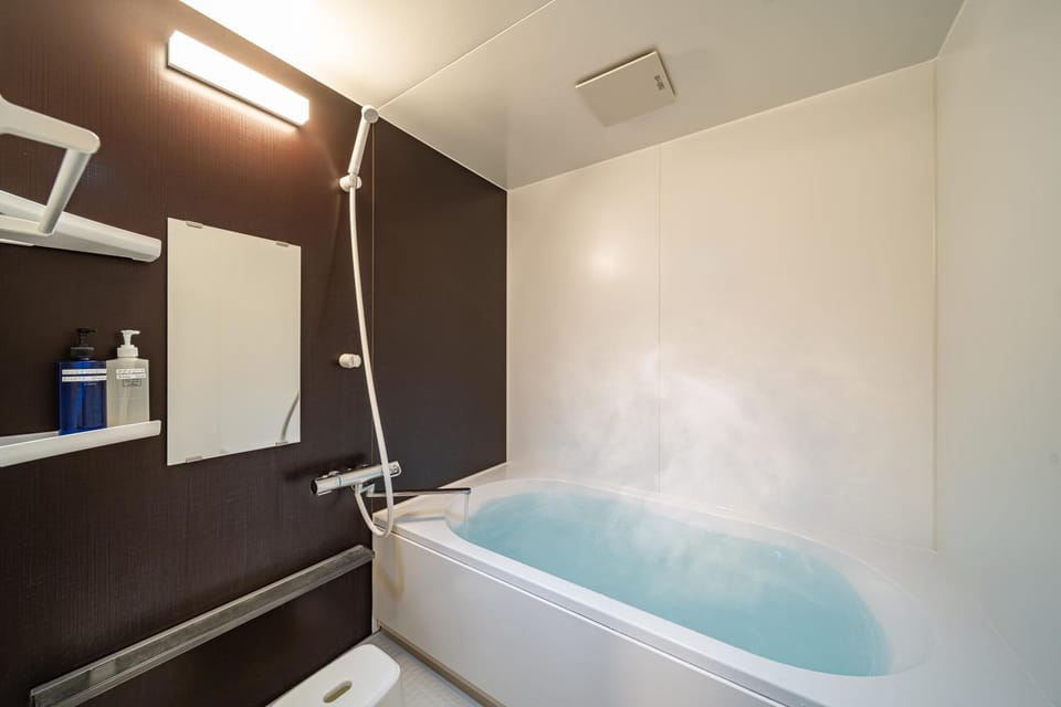 Bathroom, Bath