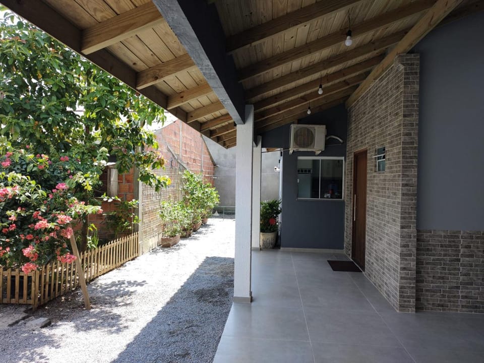 Cozy House House in Florianopolis