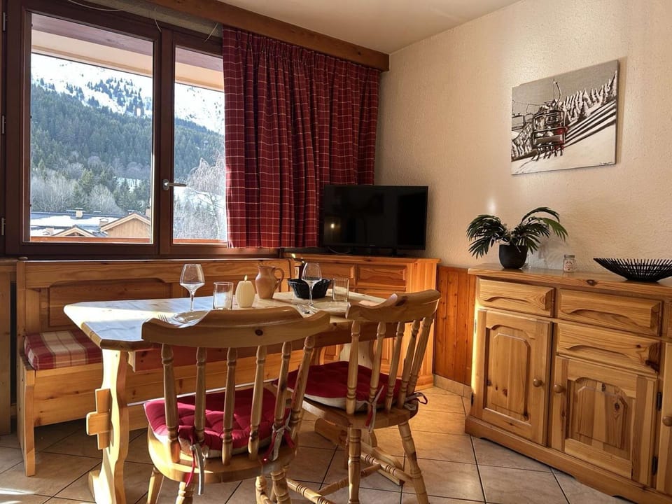 Studio chaleureux et spacieux pour 2 à Méribel, proche des pistes - FR-1-180-653 Apartment in Les Allues