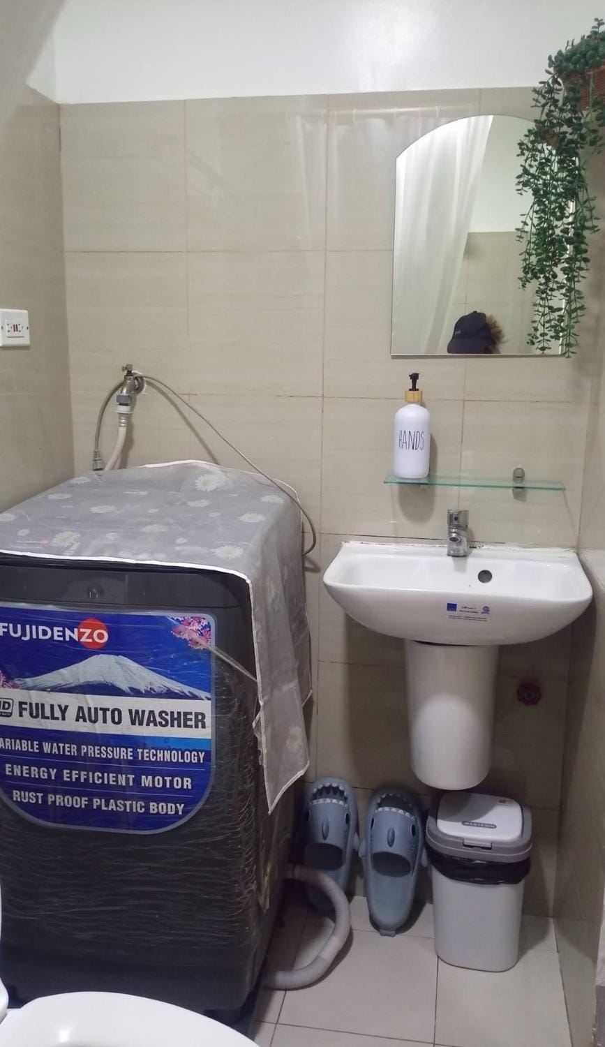 Casiana Place Staycation at Shore2 Residences Apartment in Pasay