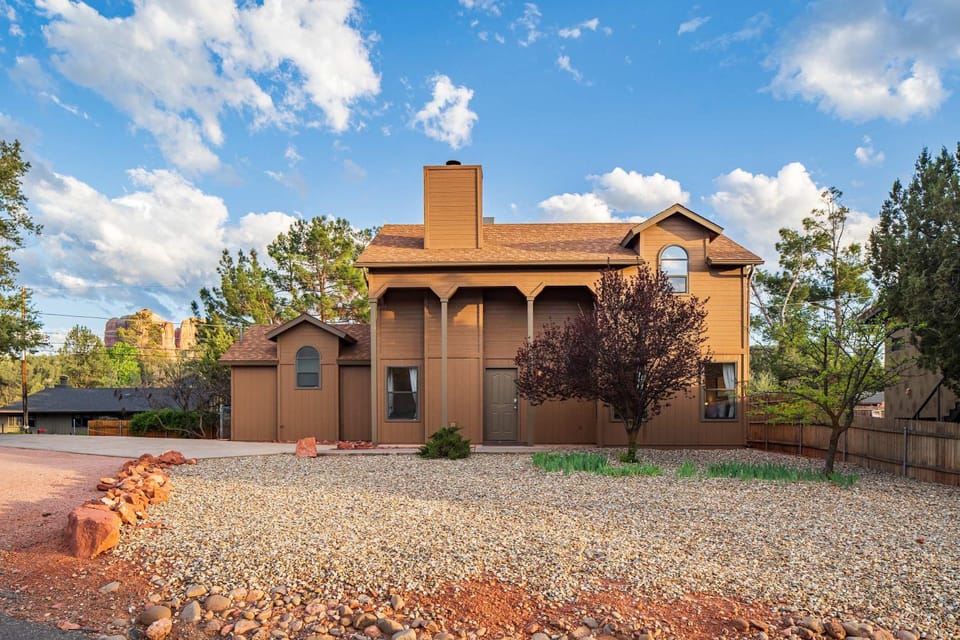 Crescent Moon Ranch and River Access for Family House in Sedona
