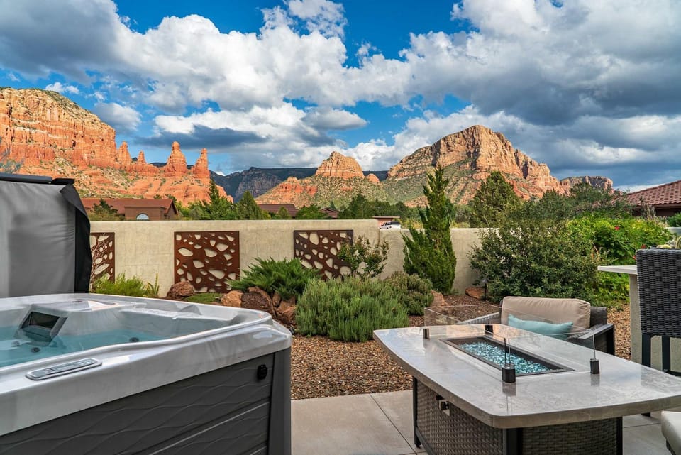 Hot Tub, Mountain view