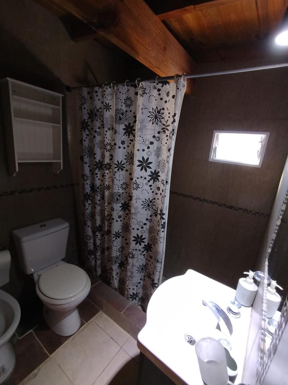 Shower, Bathroom, bidet, towels