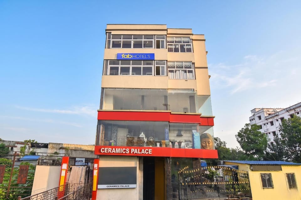 Property building, Facade/entrance