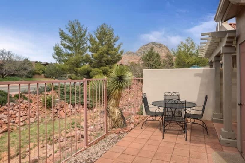 Refreshing Sedona Sanctuary with Pool and Hot Tub for Family House in Sedona