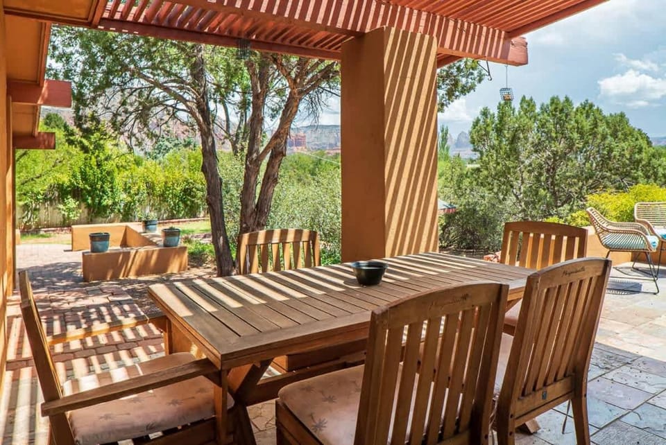 Dreamy Design Stargaze from Hot Tub for Family House in Sedona