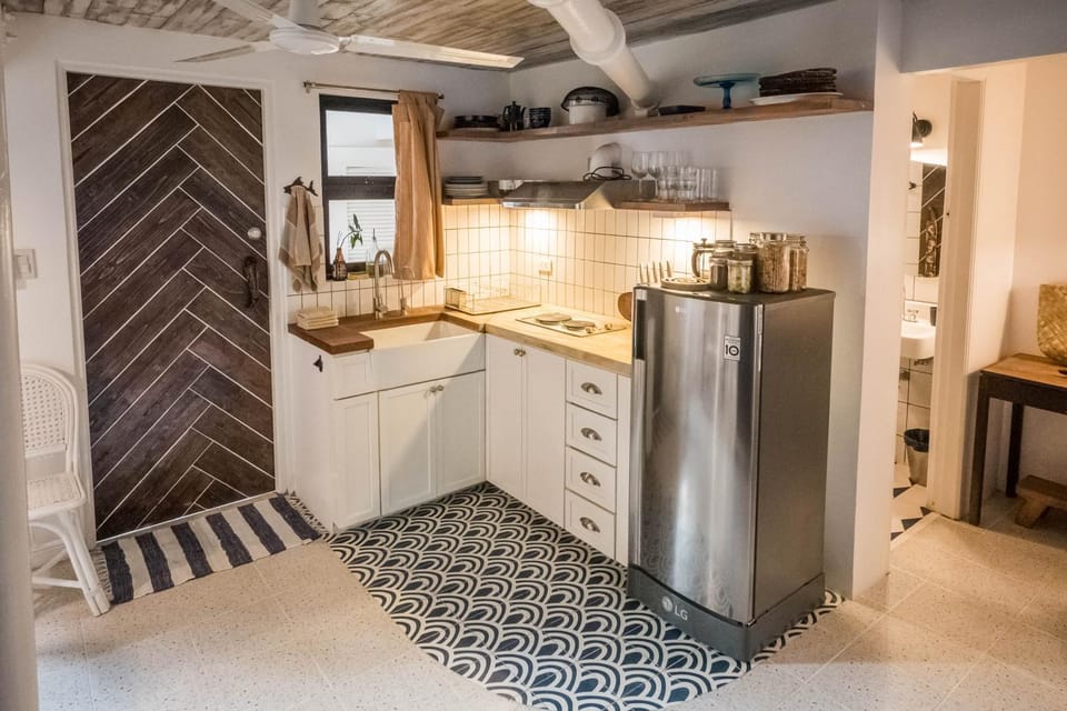 EIWA Nest Self-Service Apartment - AC, Outdoor Tub, Pet Friendly with a Fee Apartment in Olongapo