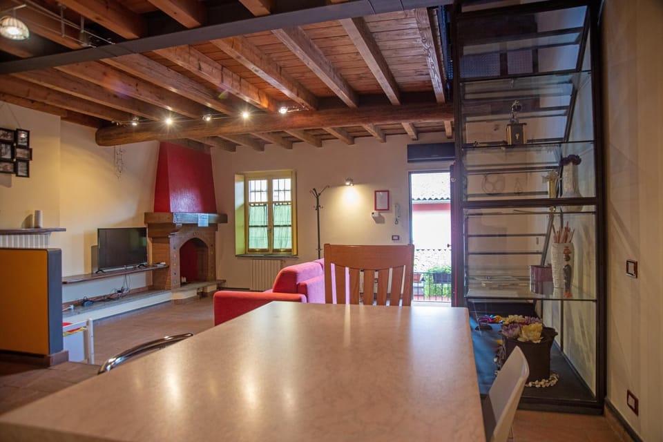 Lounge or bar, Dining area