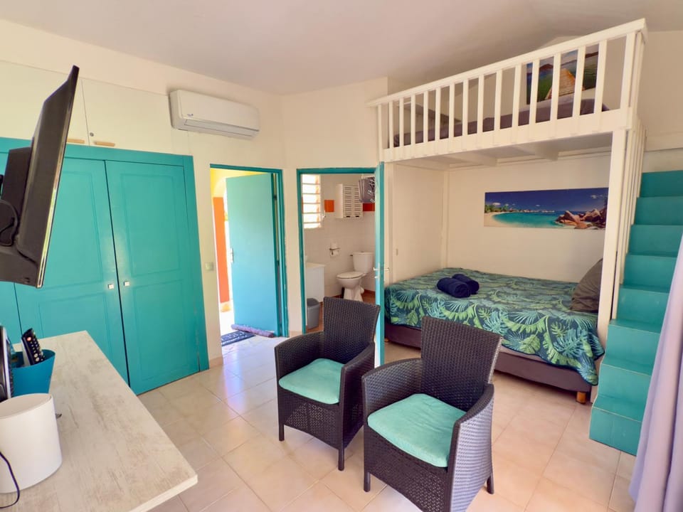 - Caritan Beach Studio - Apartment in Sainte-Anne