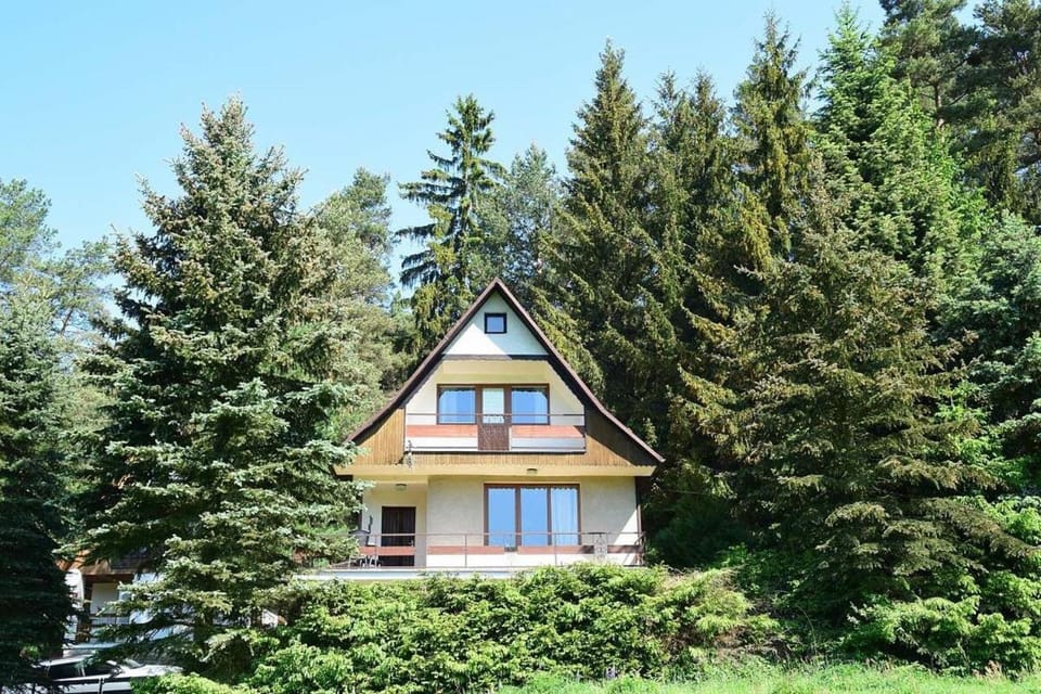 Cottage right next to the forest with a beautiful view of the valley House in Czechia
