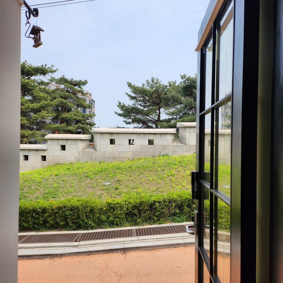 Garden view, Garden view, Quiet street view
