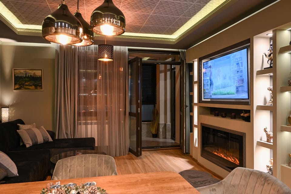 Seating area, Evening entertainment