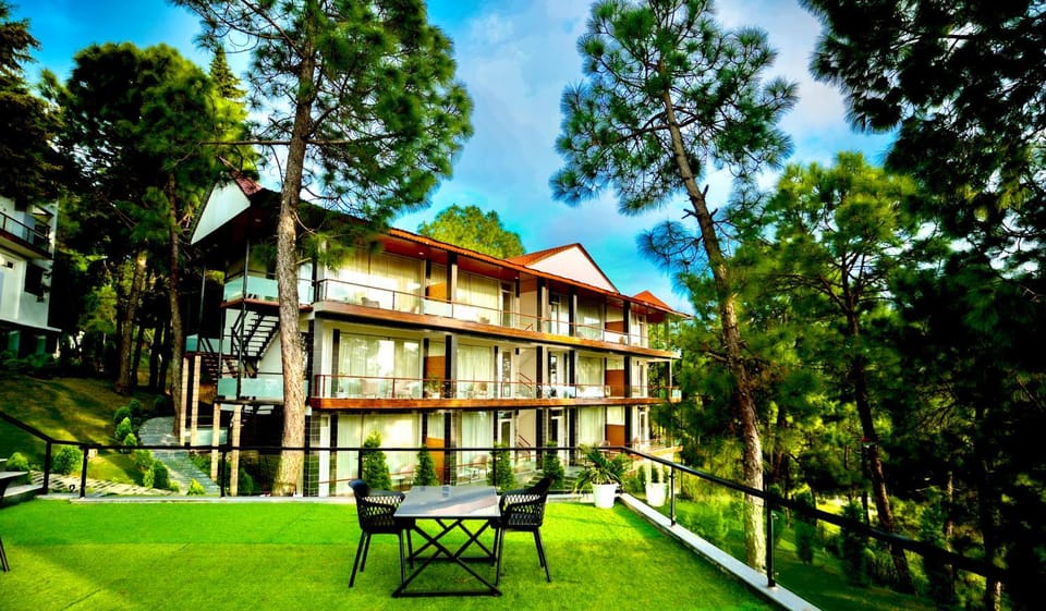 Property building, Balcony/Terrace