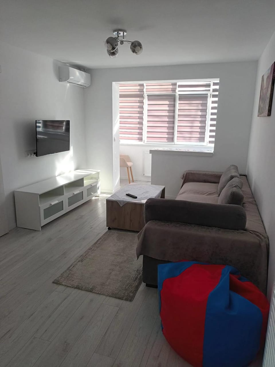 Communal lounge/ TV room, TV and multimedia, Living room