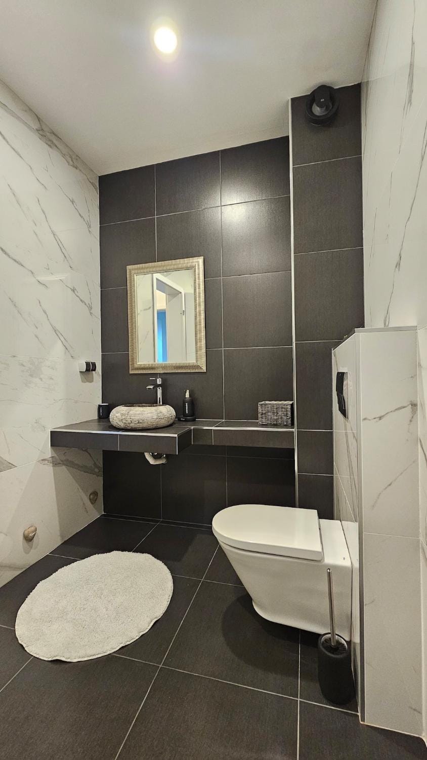 Cozy Urban Heaven with Dedicated Parking Spot Apartment in Sofia