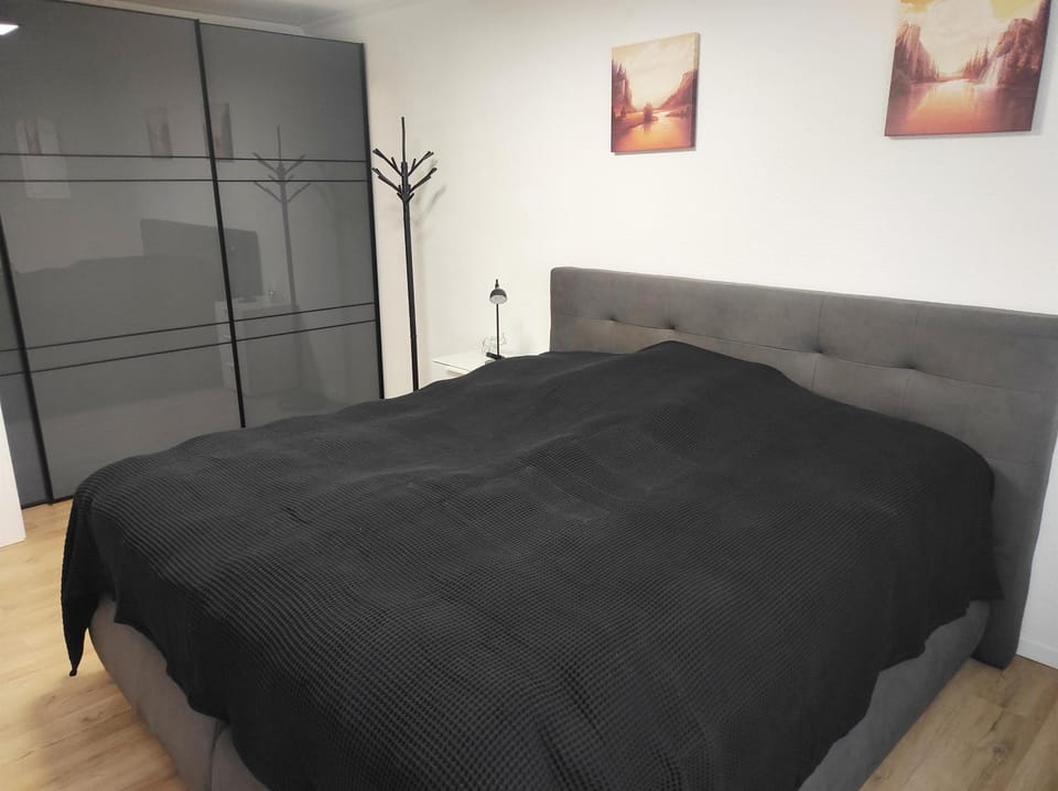 Bed, Bedroom, wardrobe