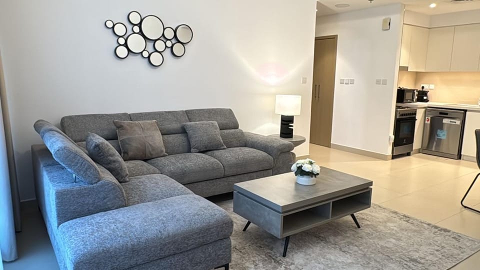 Comfort stay in Creek Horizon Apartment in Dubai