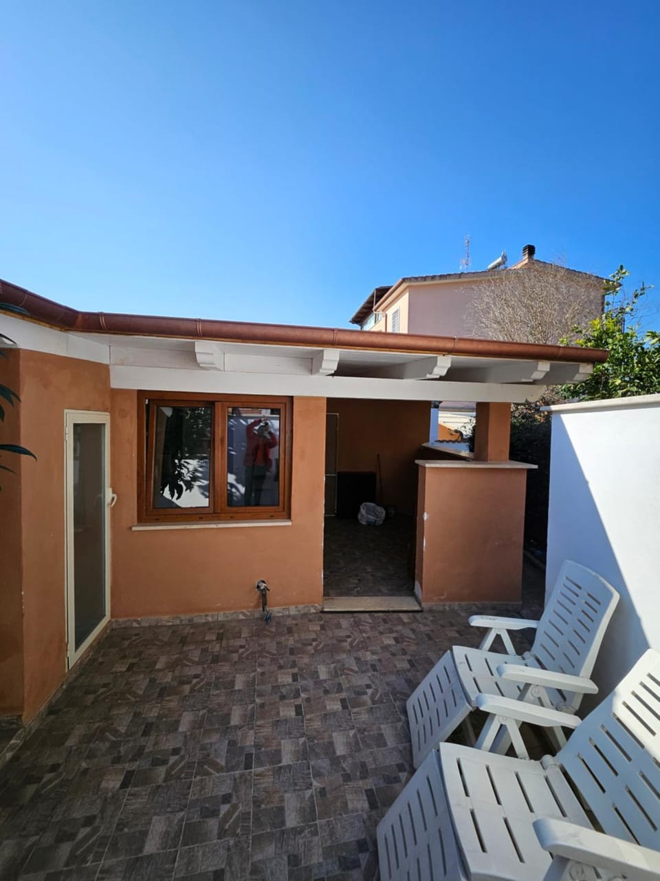 Property building, Patio, Patio, BBQ facilities, BBQ facilities, Solarium, Photo of the whole room