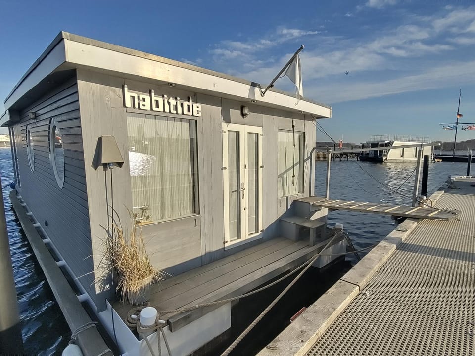 Property building, Spring, Activities, Summer, Autumn, Lake view, River view, Sea view, Location, Sunrise, Sunset