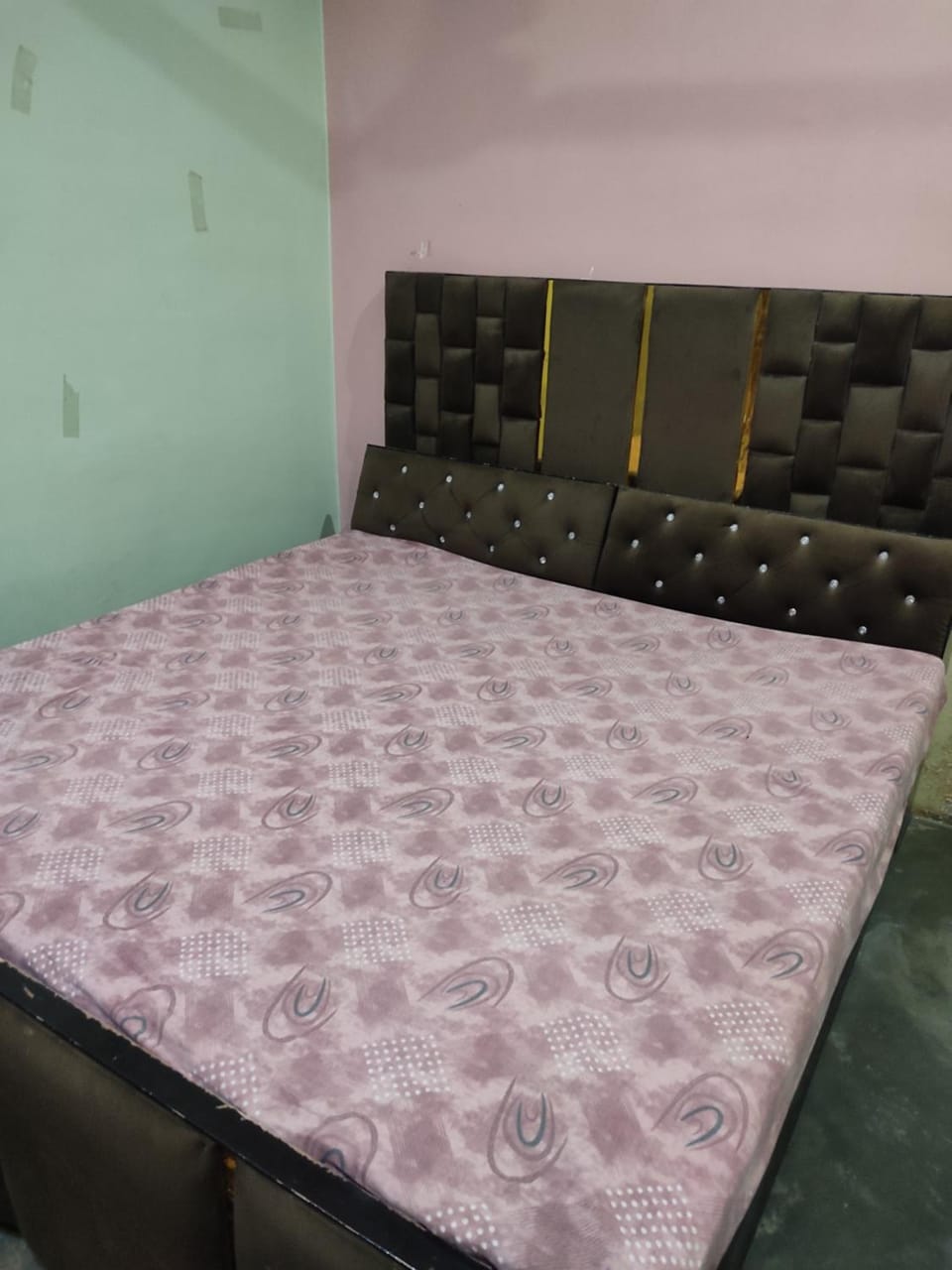 Krishna bhavan House in Uttar Pradesh