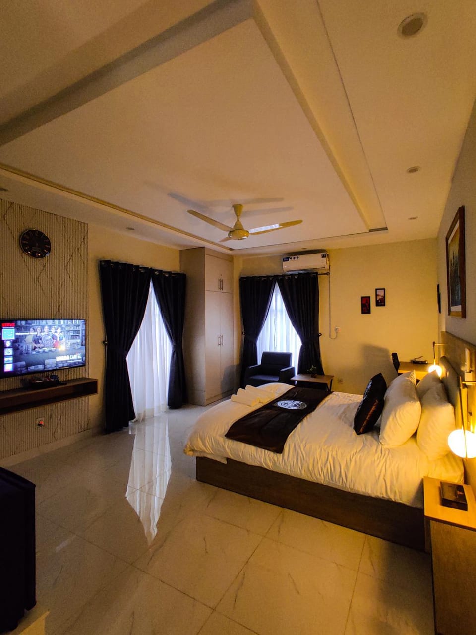Photo of the whole room