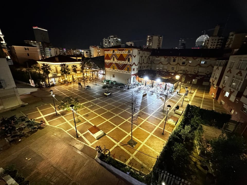 Night, Neighbourhood, City view, Location