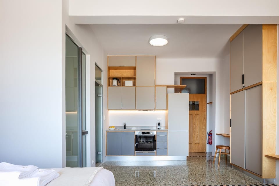 Property building, locker, kitchen