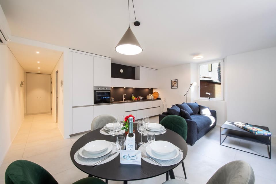 Kitchen or kitchenette, Living room, Dining area