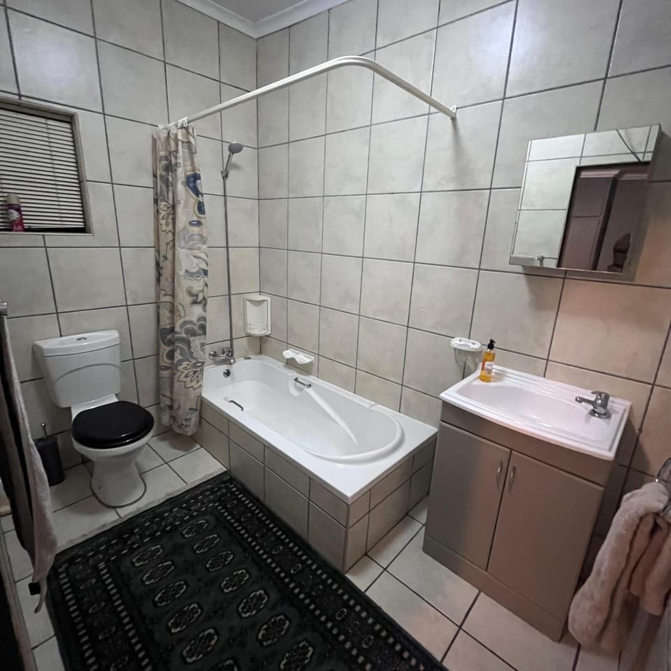 Shower, Toilet, Bath