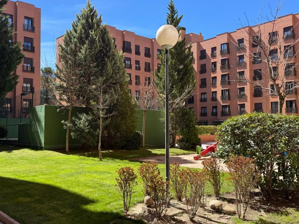 Airport Madrid Plenilunio Suites blue Apartment in Madrid