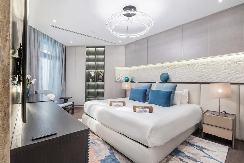 Bed, TV and multimedia, Kitchen or kitchenette, Photo of the whole room, Seating area, Bedroom, hair dresser