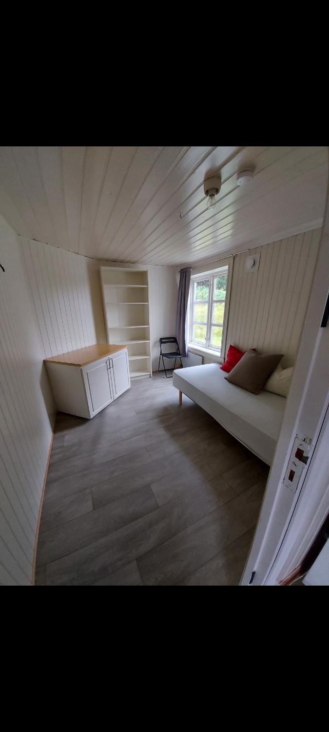 House with seaview to the lake Mjøsa, 8 min to town center Gjøvik Apartment in Viken, Norway