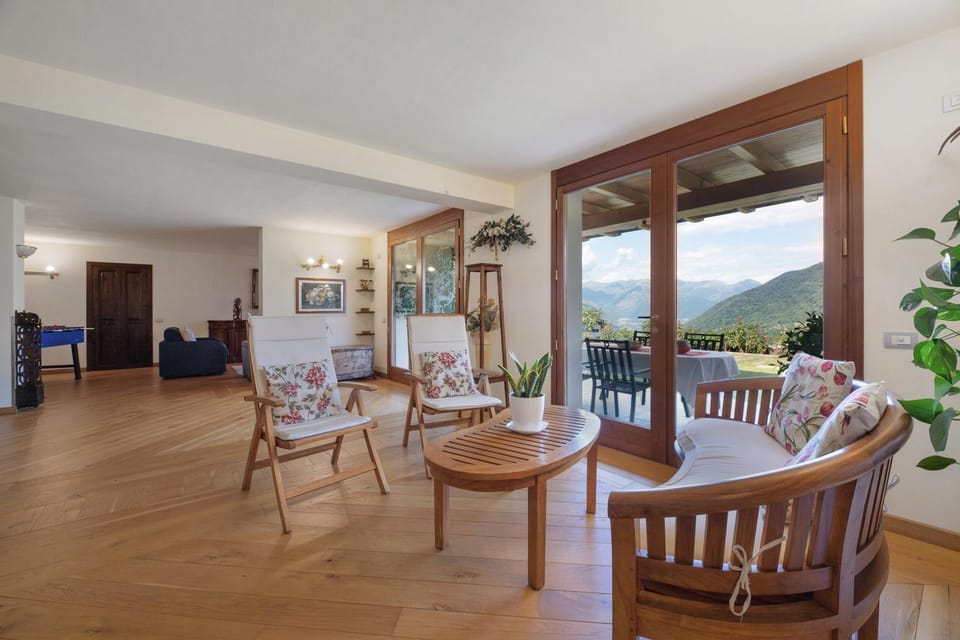 Property building, Living room