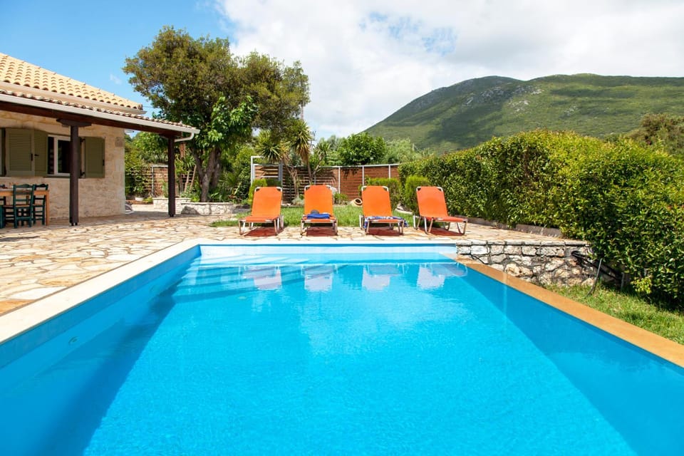 Property building, Swimming pool, Swimming pool