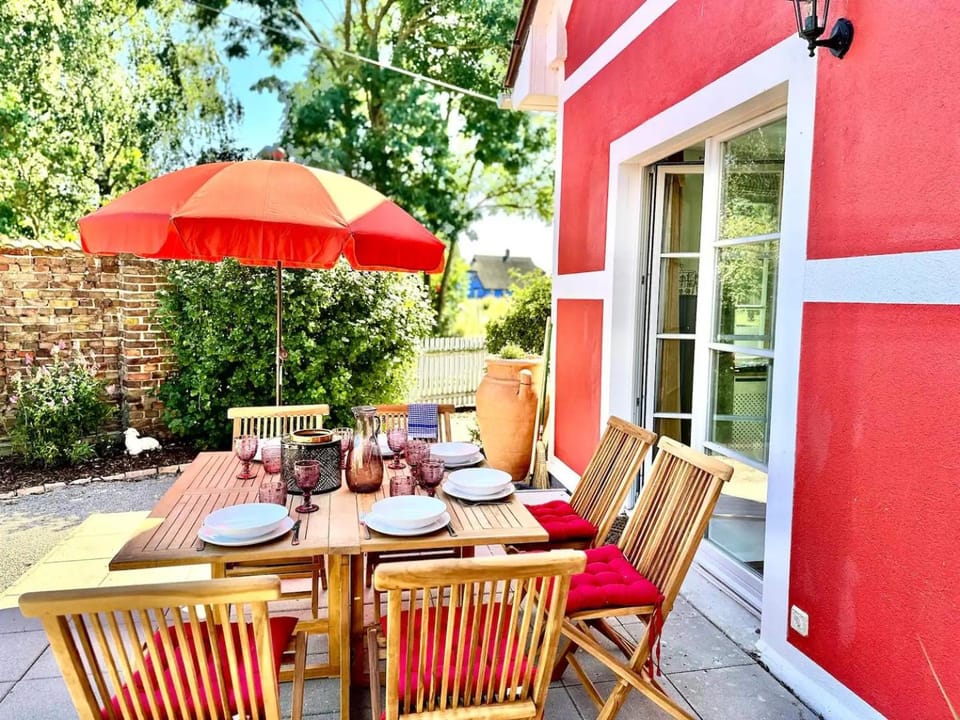 Patio, Balcony/Terrace, Dining area, Garden view