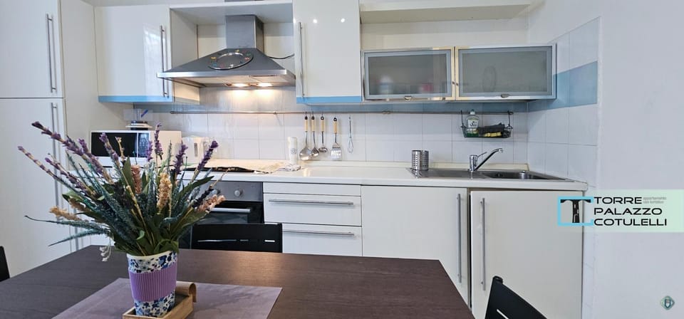Kitchen or kitchenette, kitchen