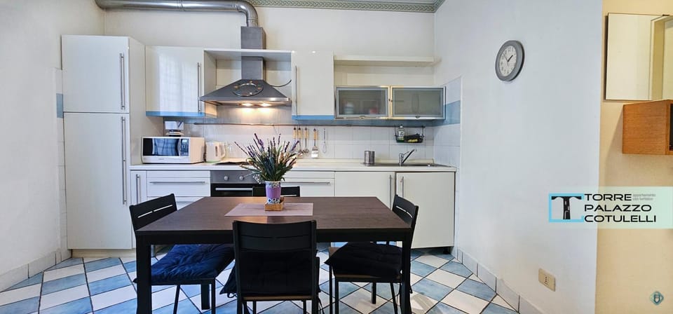 Kitchen or kitchenette, kitchen