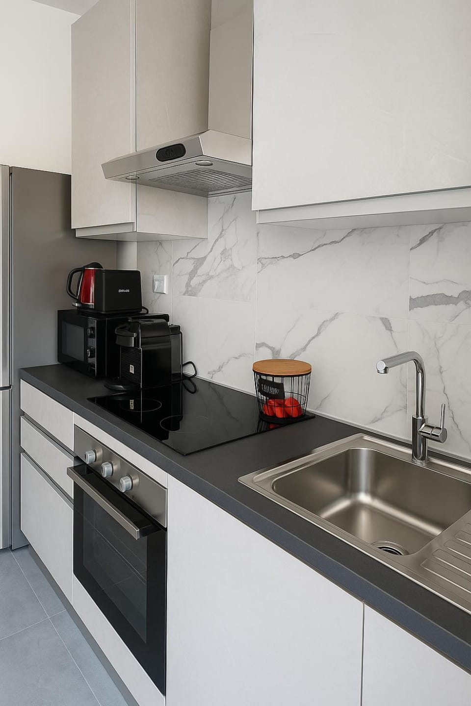 Coffee/tea facilities, Kitchen or kitchenette, dishwasher, minibar, stove