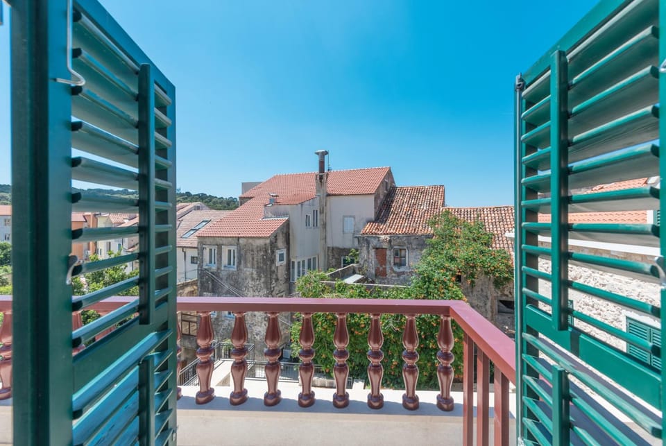 Day, Balcony/Terrace