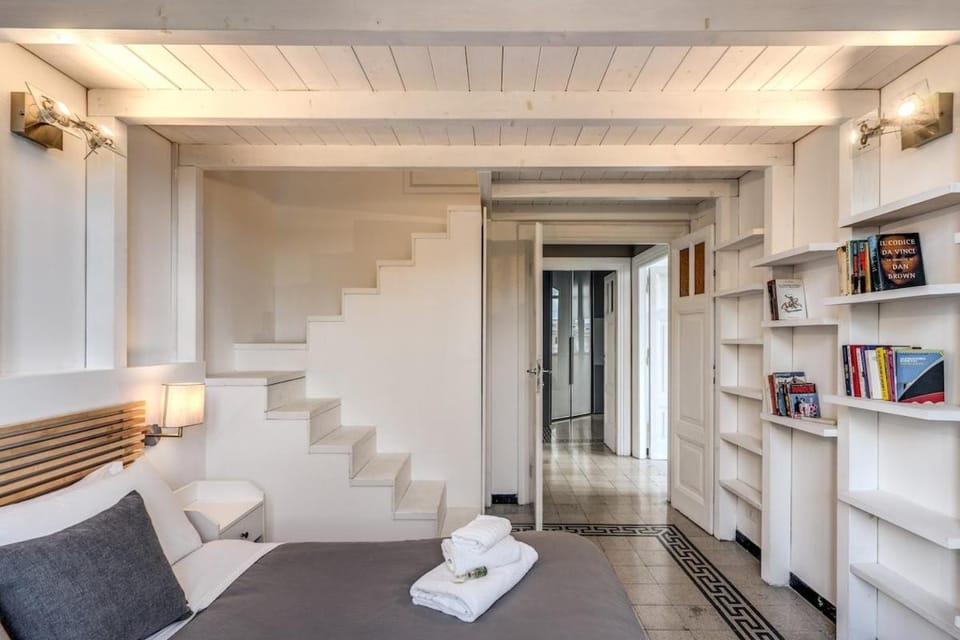 Napoleone 2 bedroom apartment Apartment in Rome