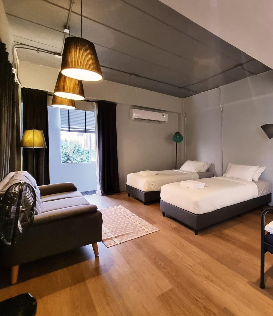 Living room, Bedroom, air conditioner