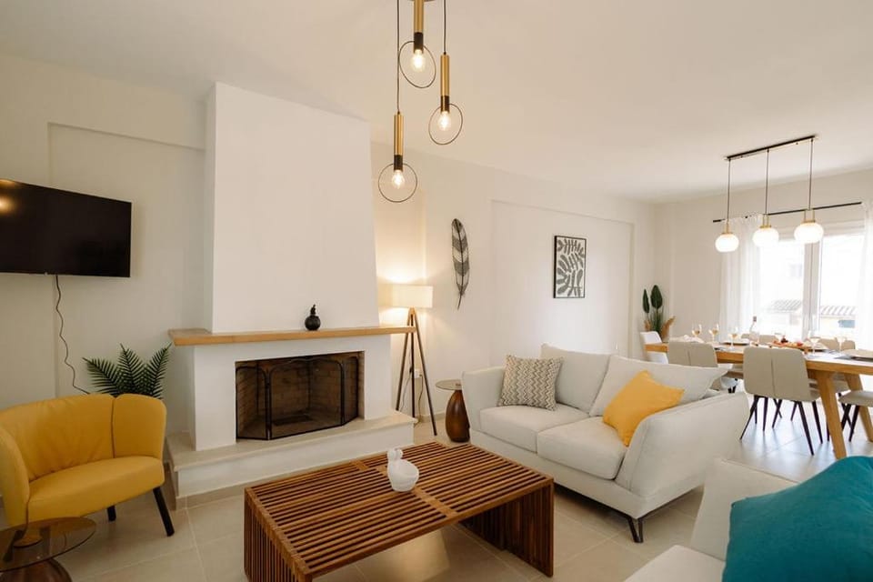 TV and multimedia, Living room, Seating area