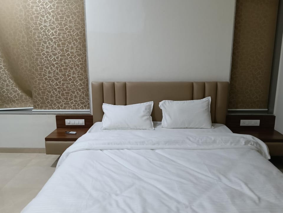 Stay in supreme Villa in Lonavla