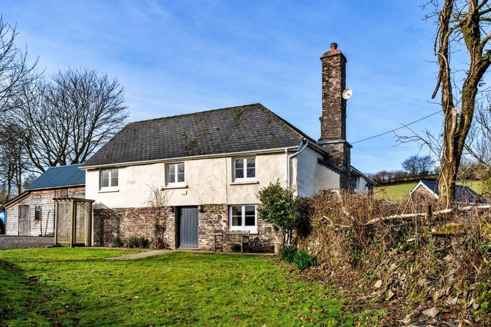 Property building, Garden, Garden view